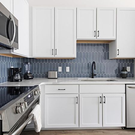 Chic On Main Apartment Нашвил Екстериор снимка