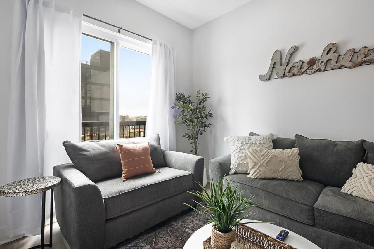 Chic On Main Apartment Нашвил Екстериор снимка